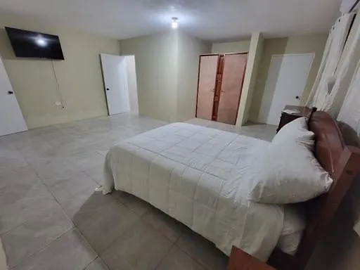 Sarah Palace Apartment